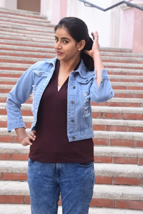 Naveena Reddy latest stills at her upcoming movie opening