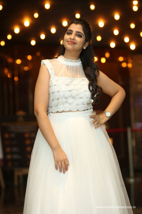 Anchor Syamala stills at Krack movie trailer launch