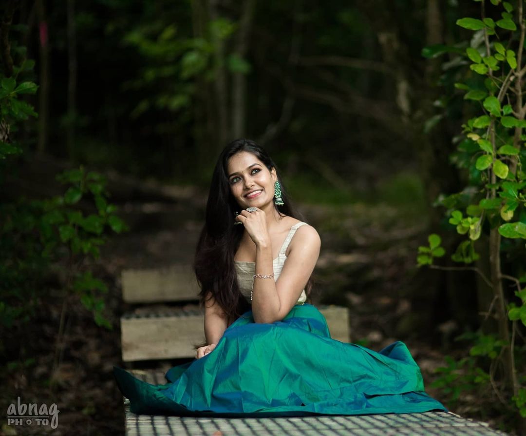 Suganya Subramaniyan latest photoshoot stills