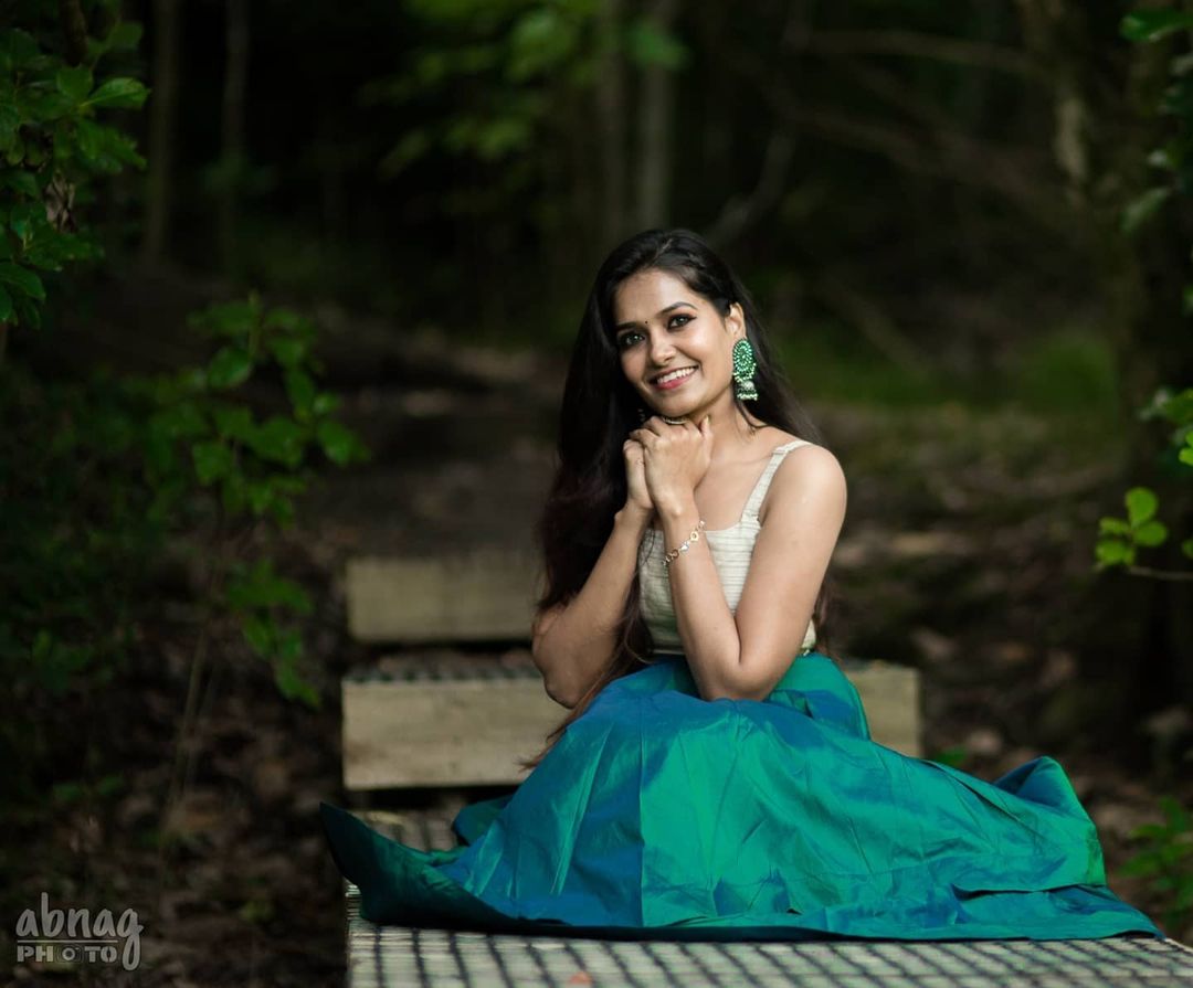 Suganya Subramaniyan latest photoshoot stills