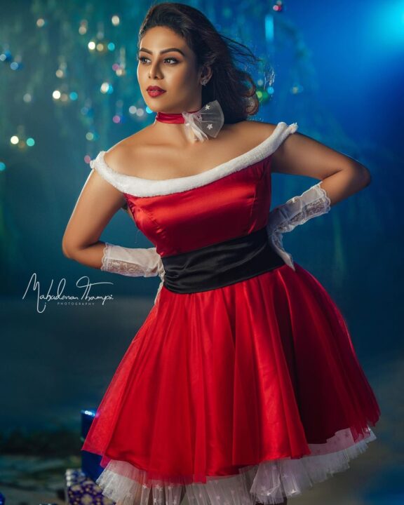 Actress Swathi in Christmas outfit photos