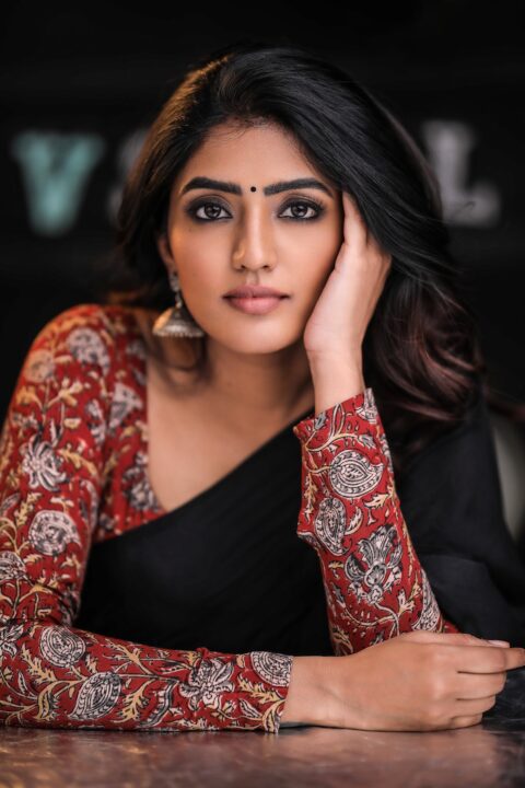 Eesha Rebba in black saree photos