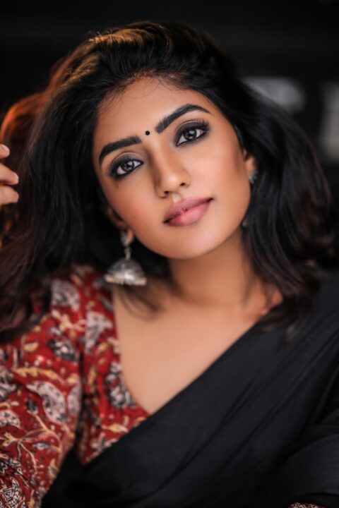 Eesha Rebba in black saree photos