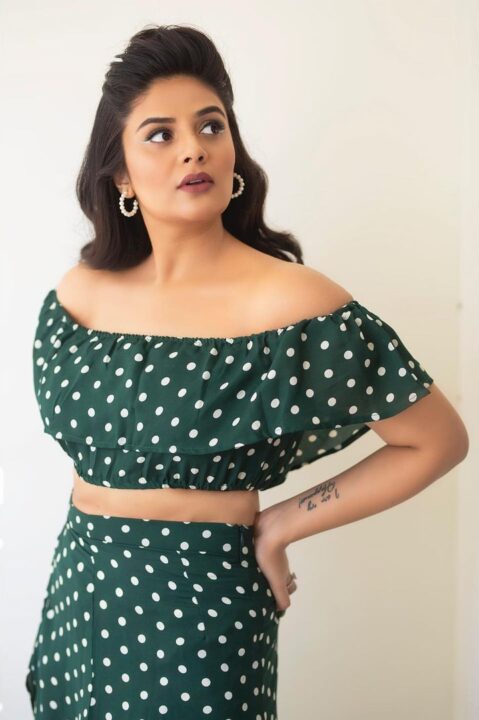 SreeMukhi stills in Polka Dots outfit