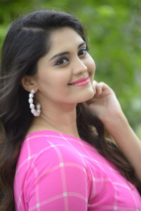 Surbhi Puranik at Sashi Movie Press Meet