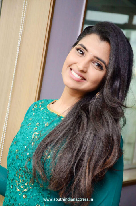 Anchor Syamala Latest Glamour Stills in Teal Blue Slit Dress