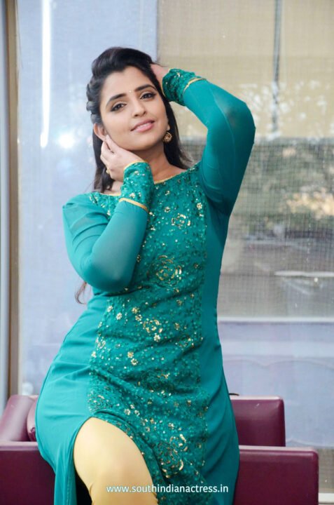 Anchor Syamala Latest Glamour Stills in Teal Blue Slit Dress