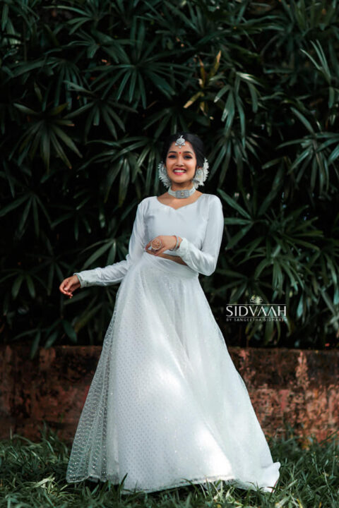 Anikha Surendran in bridal wear photoshoot stills