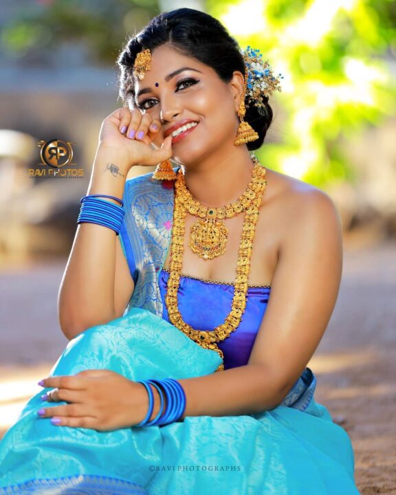 Madhunika Rajalakshmi in silk saree photoshoot