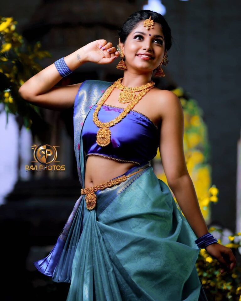 Madhunika Rajalakshmi in silk saree photoshoot - South Indian Actress