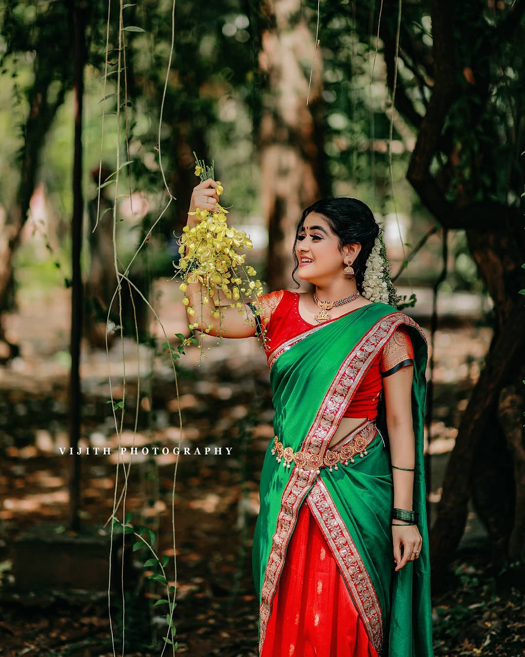 Malayalam actress Saniya Babu latest stills in Vishu Photoshoot