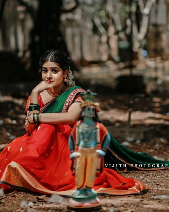 Malayalam actress Saniya Babu latest stills in Vishu Photoshoot