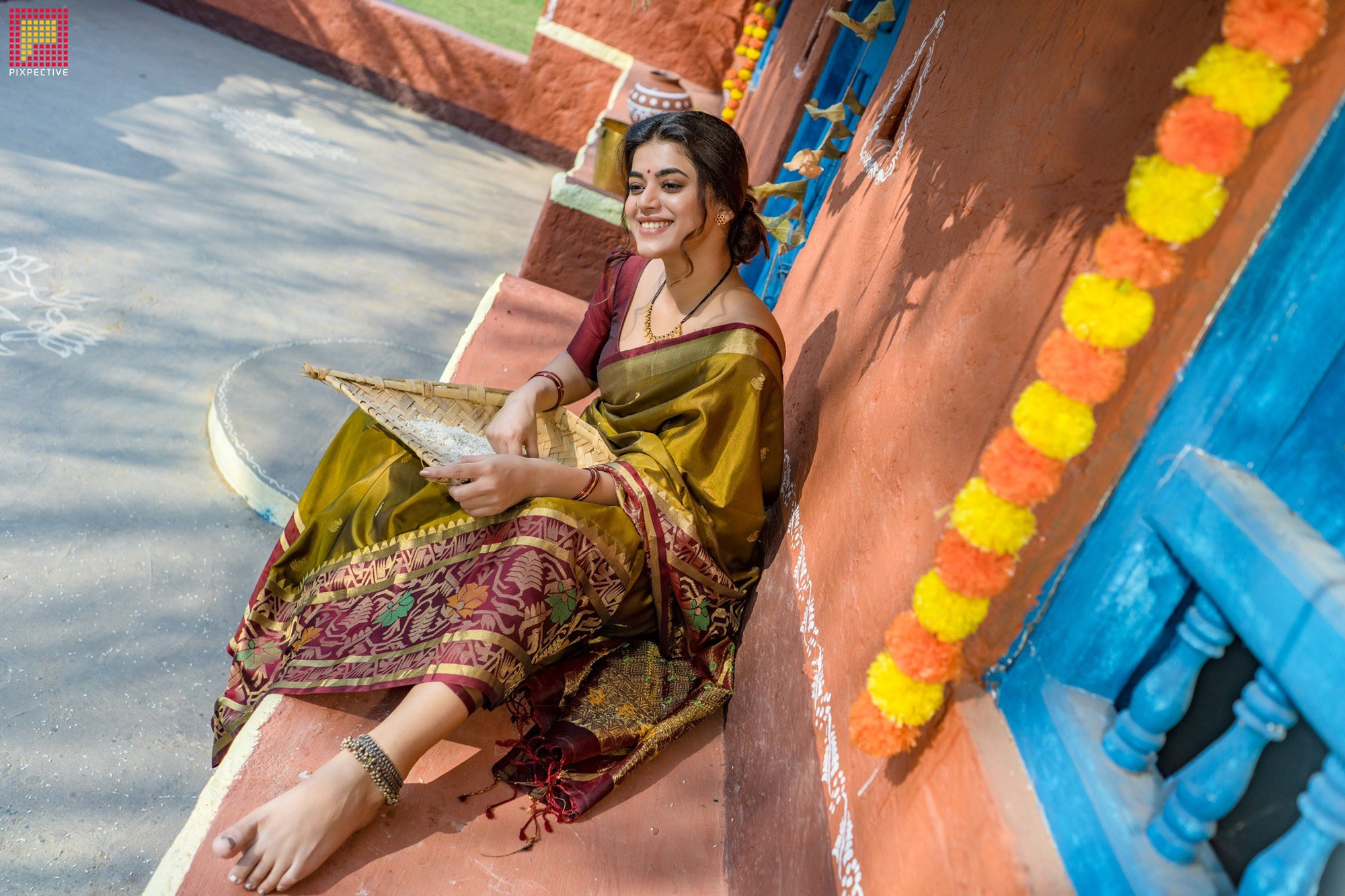 Yamini Bhaskar as village belle in silk saree photos