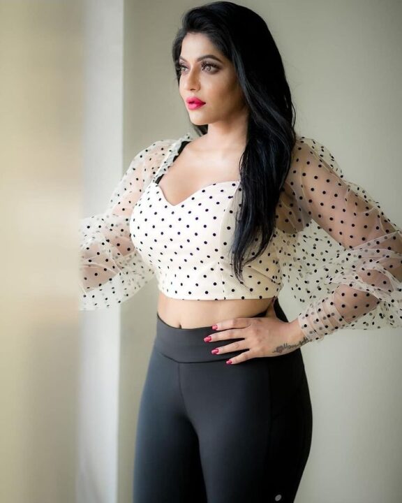 Reshma Pasupuleti hot stills in polka dot dress