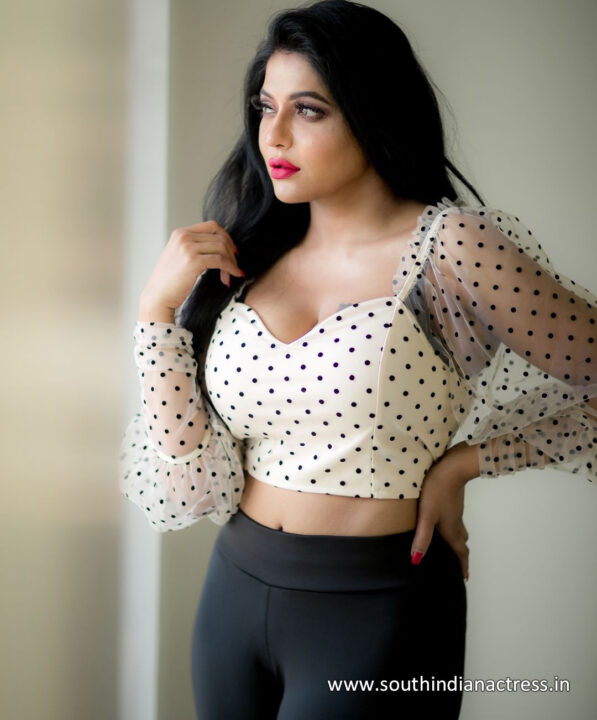 Reshma Pasupuleti hot stills in polka dot dress