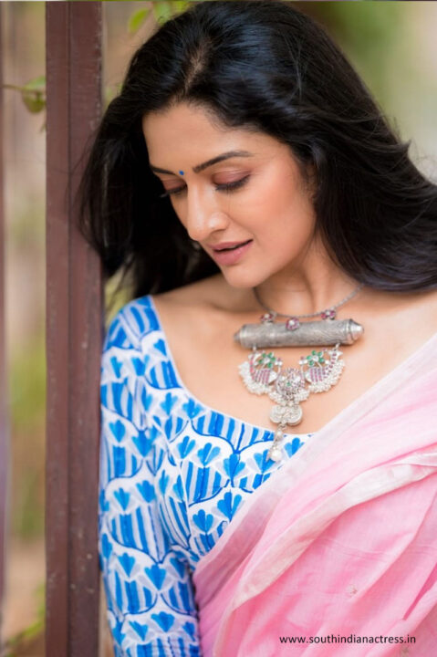 Vimala Raman in Khadi Jamdani saree photos