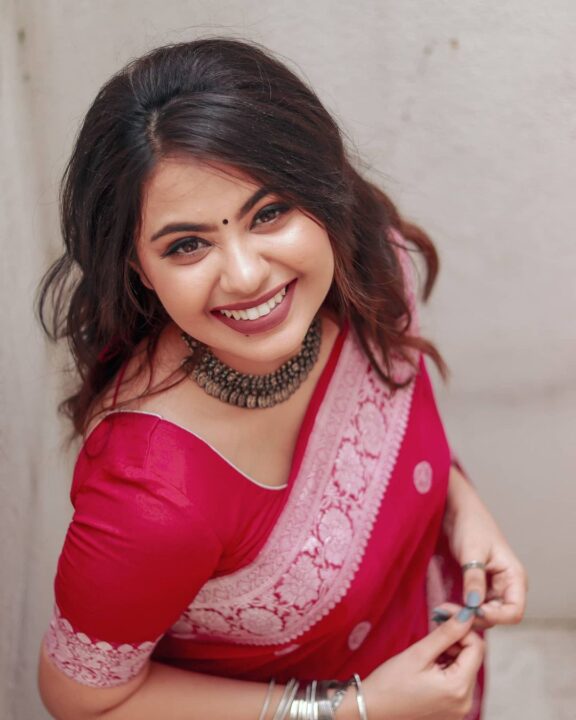 Monica Chinnakotla in pink ethnic saree photos