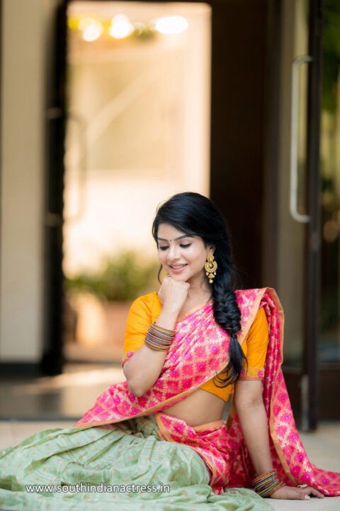 Kollywood actress Pavithra Lakshmi in half saree stills HD