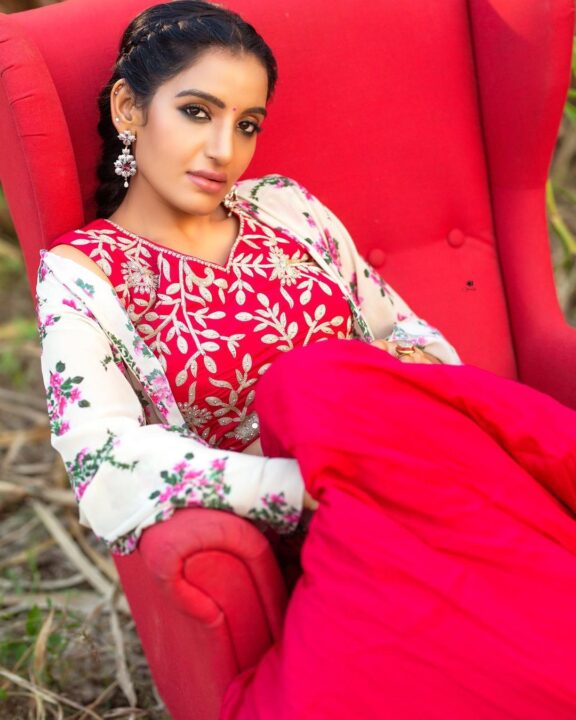 Sonia Naresh in red lehenga photos