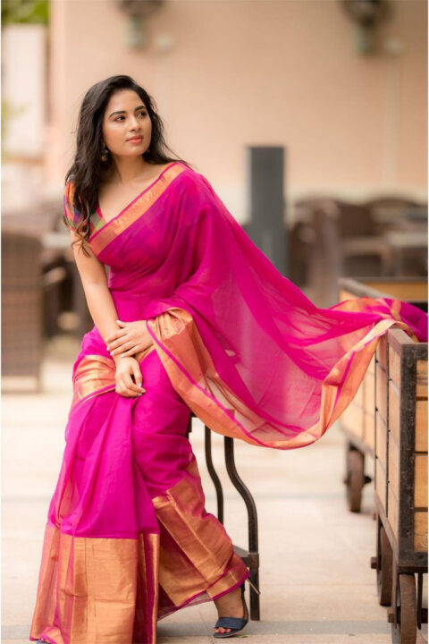 Srushti Dange in silk saree photos