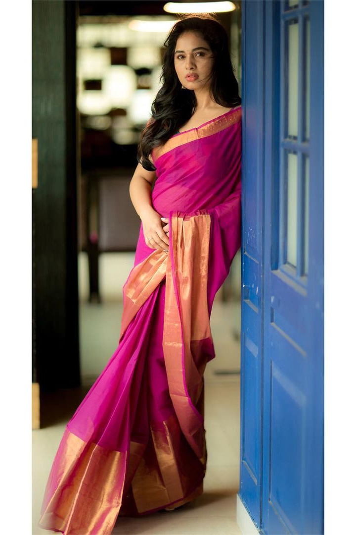 Srushti Dange in silk saree photos - South Indian Actress