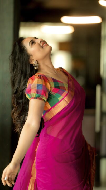 Srushti Dange in silk saree photos