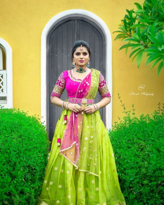 Delna Davis in Kanchipuram silk lehenga photos