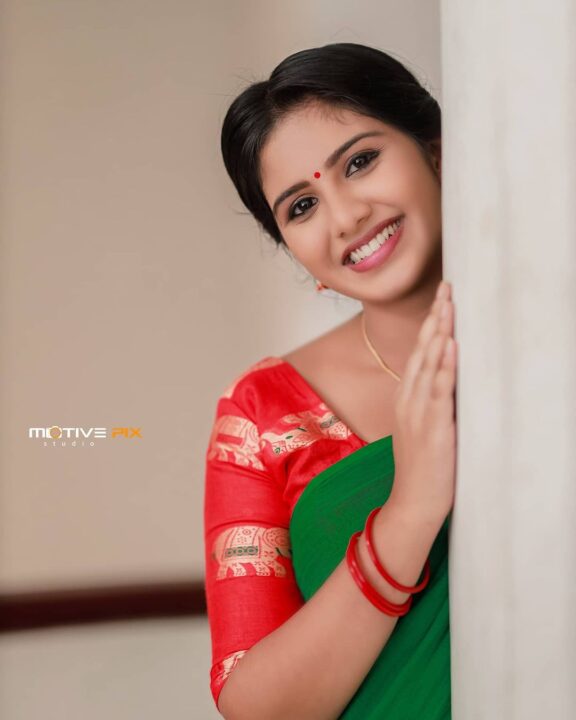 Padatha Painkili serial actress Maneesha Mahesh photoshoot