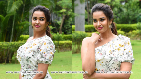 Pujita Ponnada stills at Aakasha Veedhullo Teaser Launch