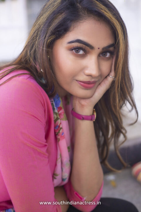 Spandana Palli in pink dress hd photos