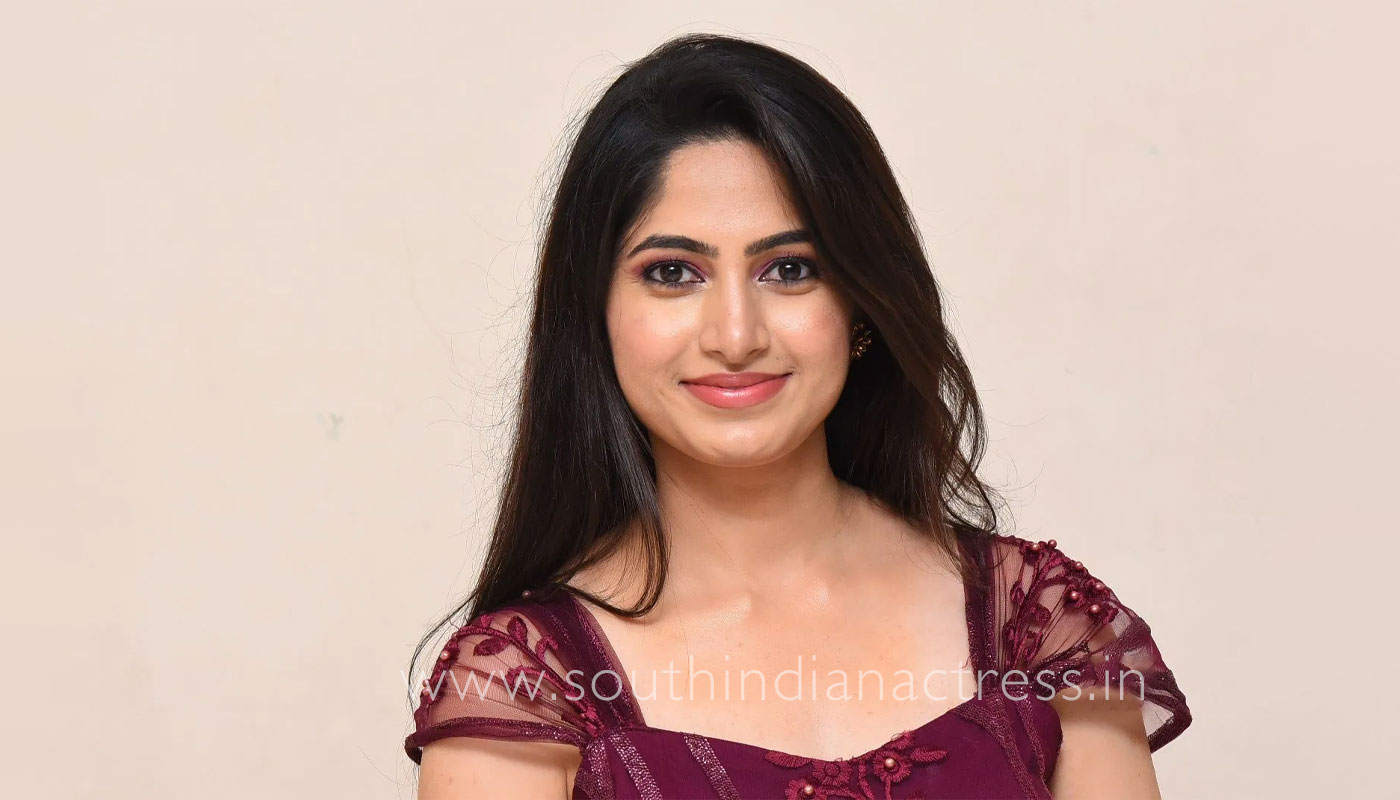 Kushee Ravi stills at Dia movie Pre Release Event - South Indian Actress