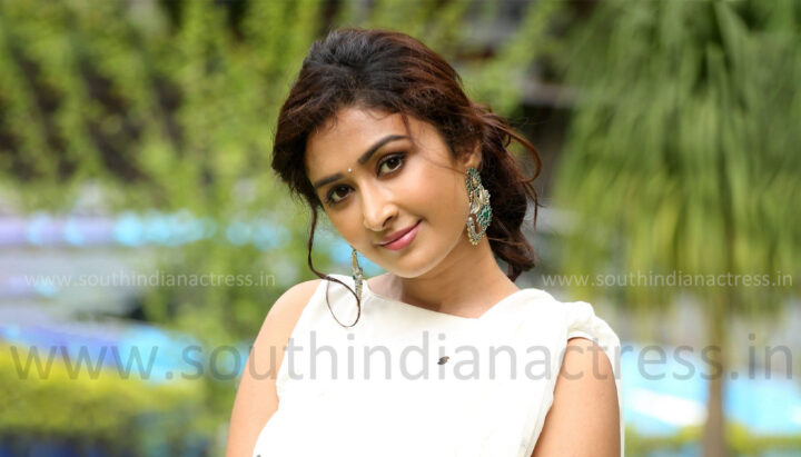 Farnaz Shetty at Induvadana Teaser Launch