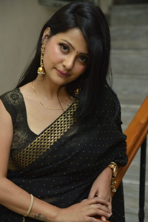 Shubhangi Pant in black saree at Rave Naa Cheliya Trailer Launch