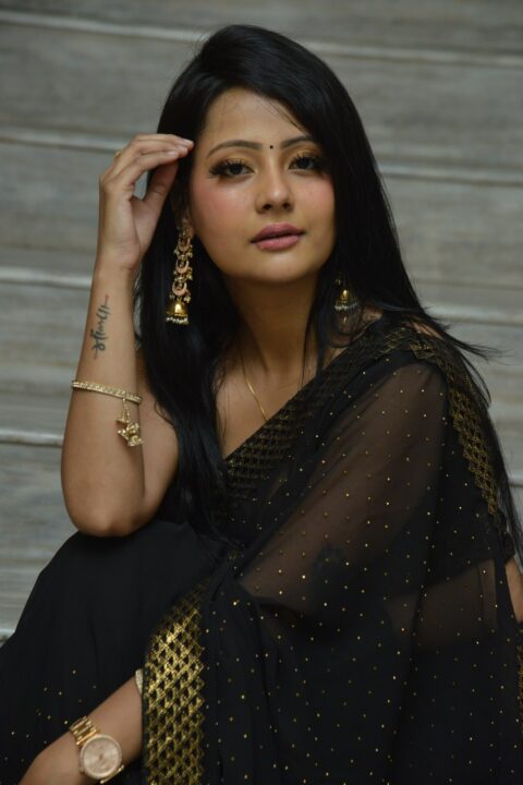 Shubhangi Pant in black saree at Rave Naa Cheliya Trailer Launch