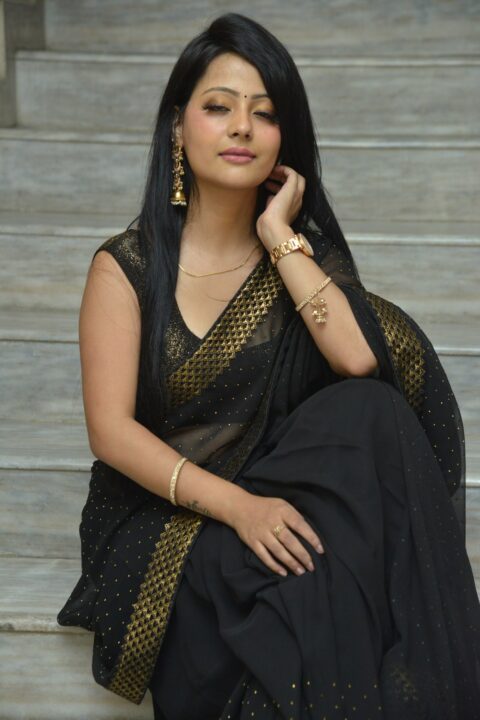 Shubhangi Pant in black saree at Rave Naa Cheliya Trailer Launch