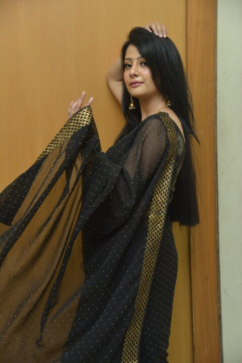 Shubhangi Pant in black saree at Rave Naa Cheliya Trailer Launch