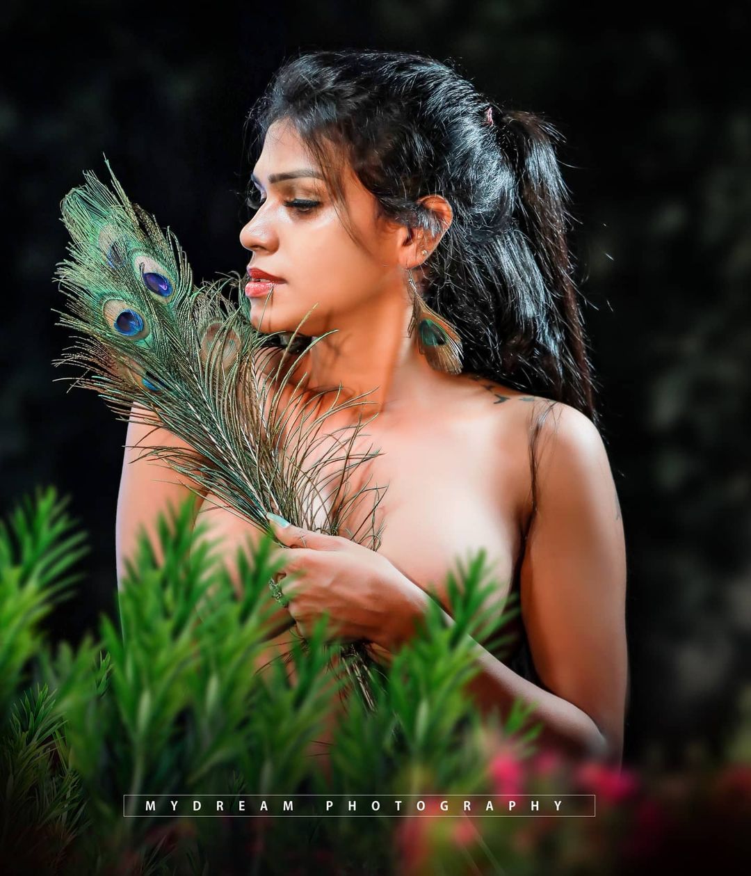 Malayalam model Ayisha Dudle topless photos - South Indian Actress