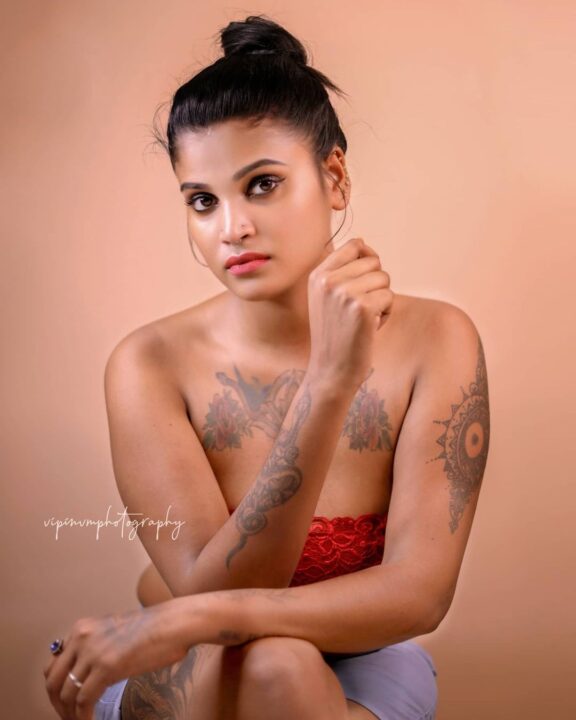 Kerala model Dhanya Nath sizzling photoshoots