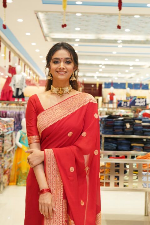 Keerthy Suresh in traditional Red Saree