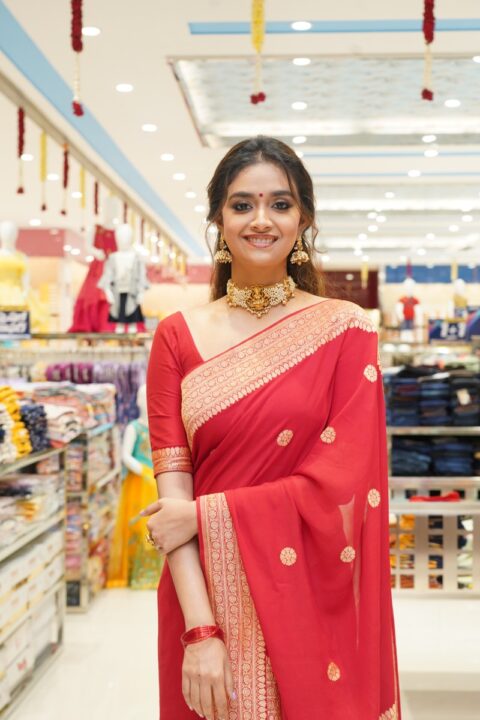 Keerthy Suresh in traditional Red Saree