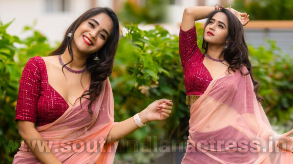 Deepthi Sunaina in half saree photoshoot stills