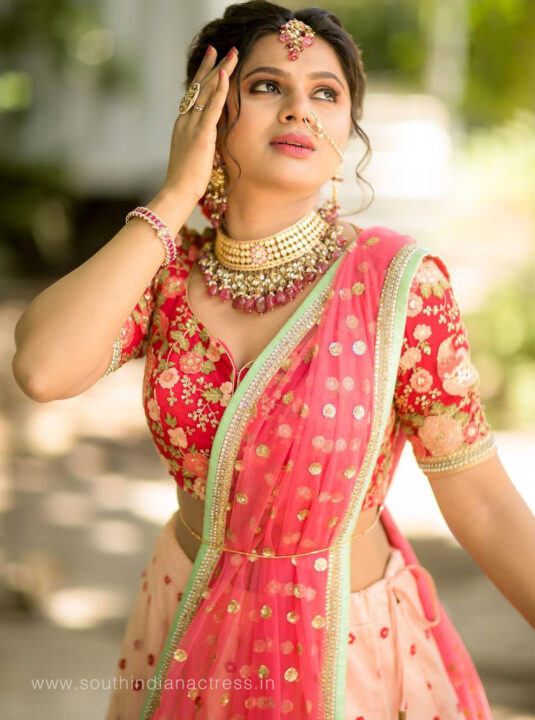 Delna Davis in pink lehenga photos