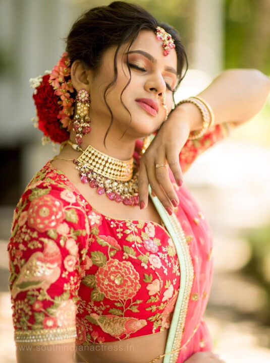 Delna Davis in pink lehenga photos