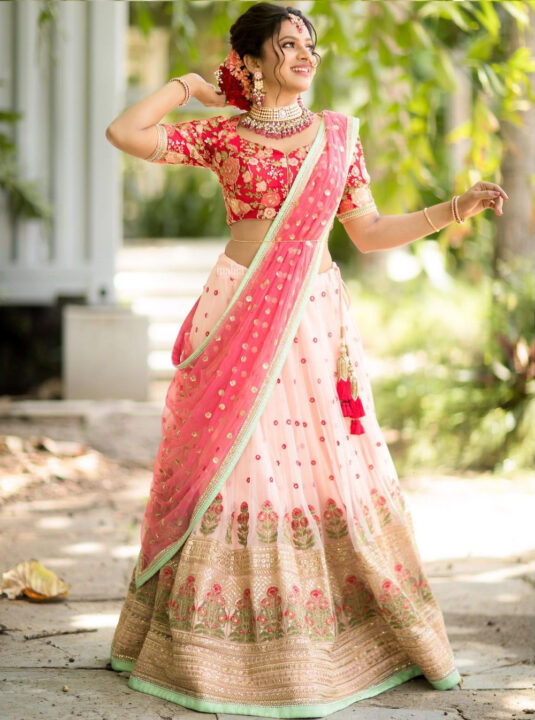 Delna Davis in pink lehenga photos