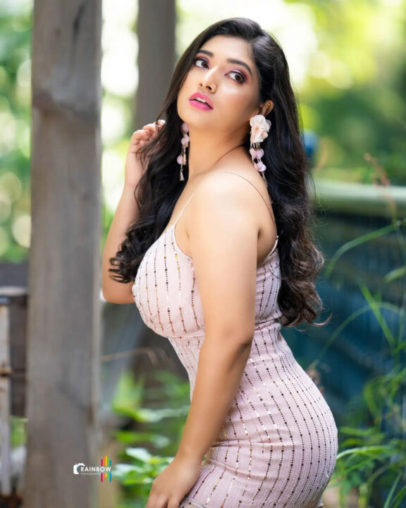 Priyanka Thimmesh in pink slit gown photos