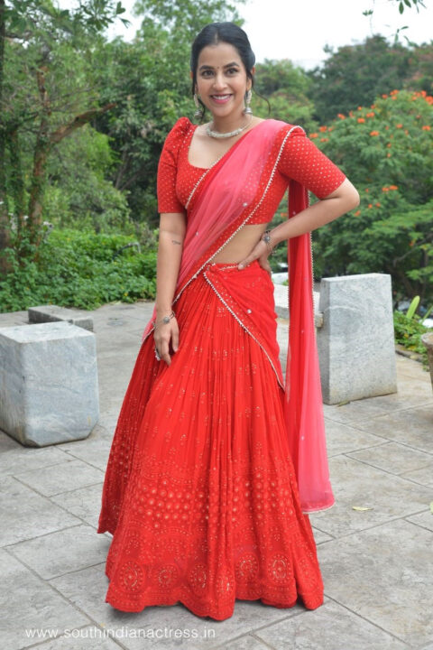 Komalee Prasad in red half saree at Sasivadane Opening