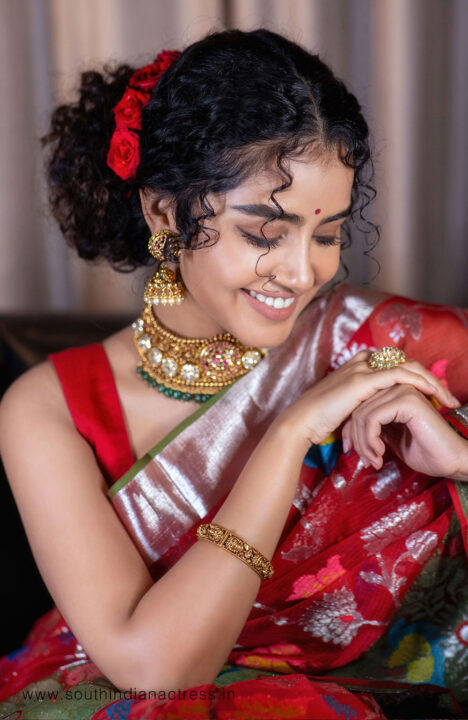 Anupama Parameswaran in silk saree photos
