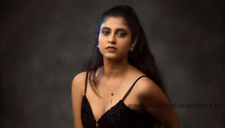 Rasna Pavithran glamorous photoshoot stills