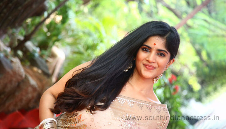 Megha Akash at Ravanasura Movie Opening