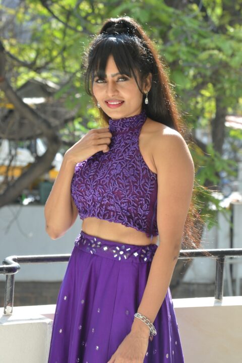 Actress Mihirah at VRGR Banners movies opening